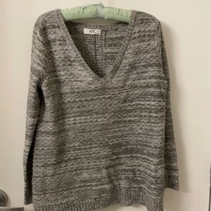 BB Dakota Sweater